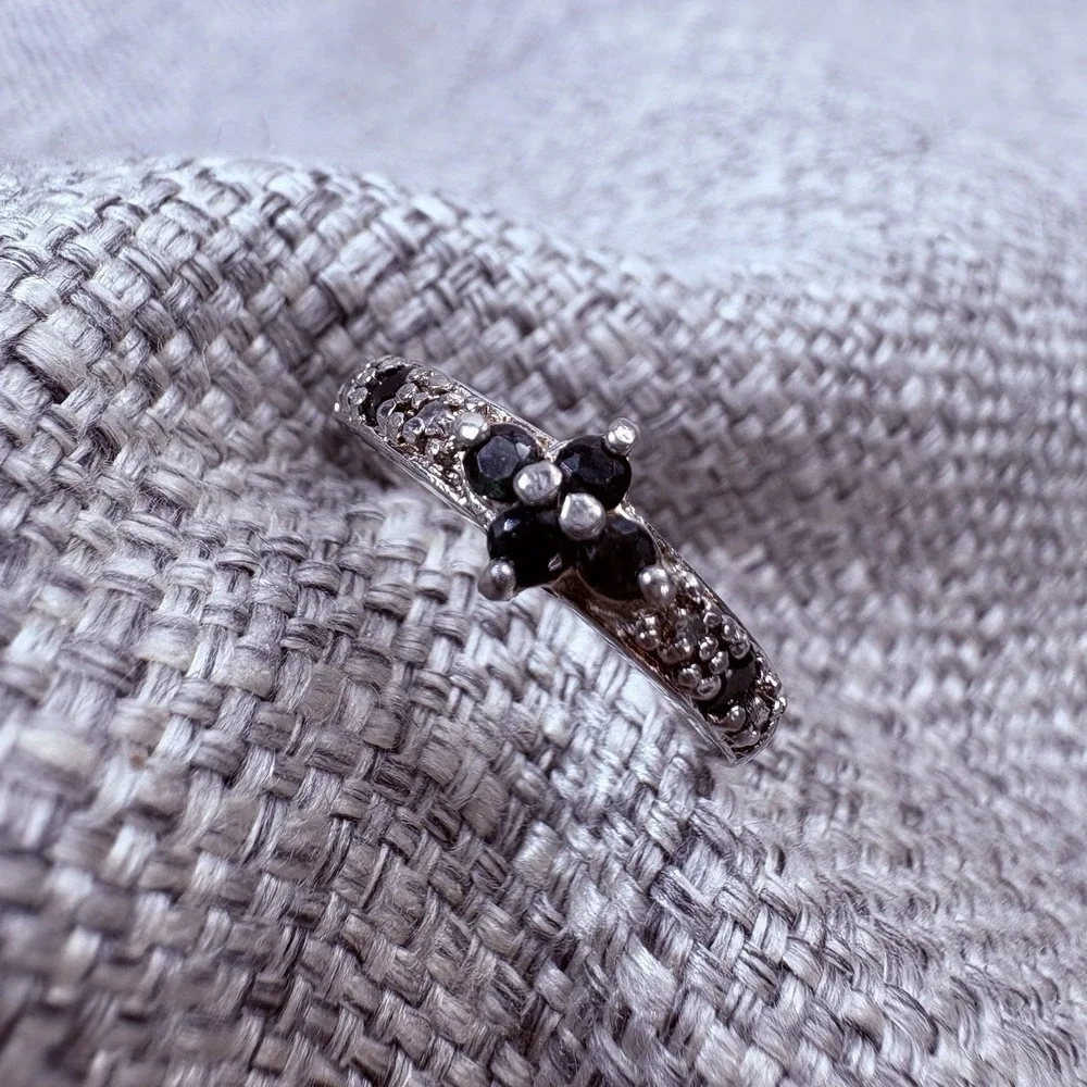 Sterling Silver 925‎ Blue Sapphire CZ Stone Floral Cross Band Ring Size 7 US